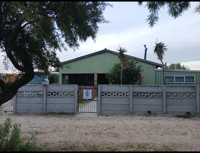 3 BEDROOM HOUSE FOR SALE IN ATLANTIS